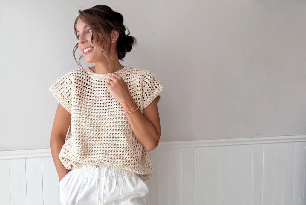 Free crochet top pattern in relaxed t-shirt style with modern minimalist design