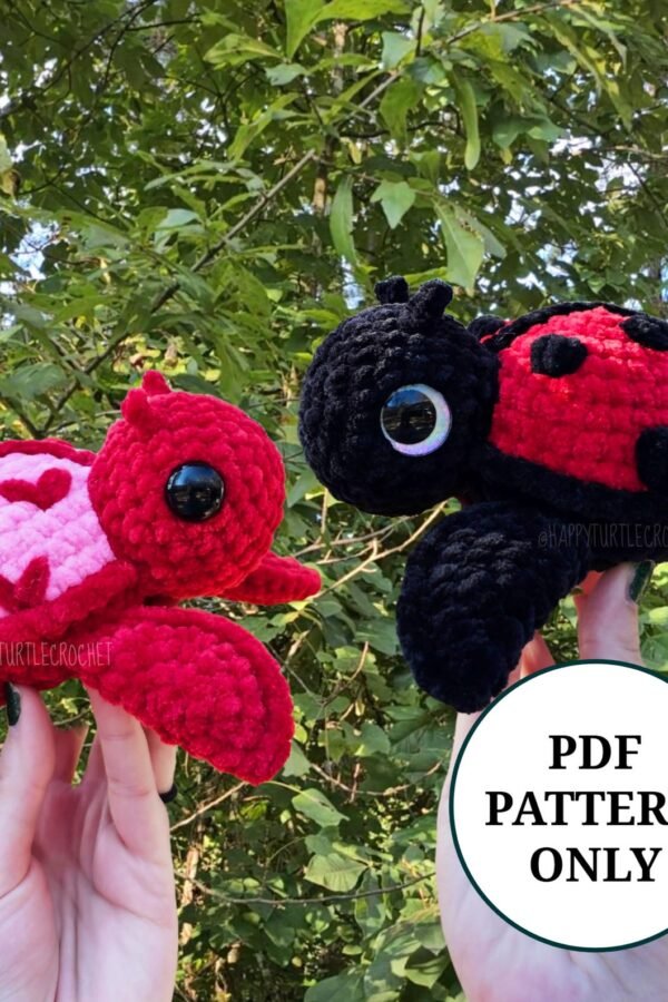 Adorable handmade turtle crochet pattern in red and pink lovebug design